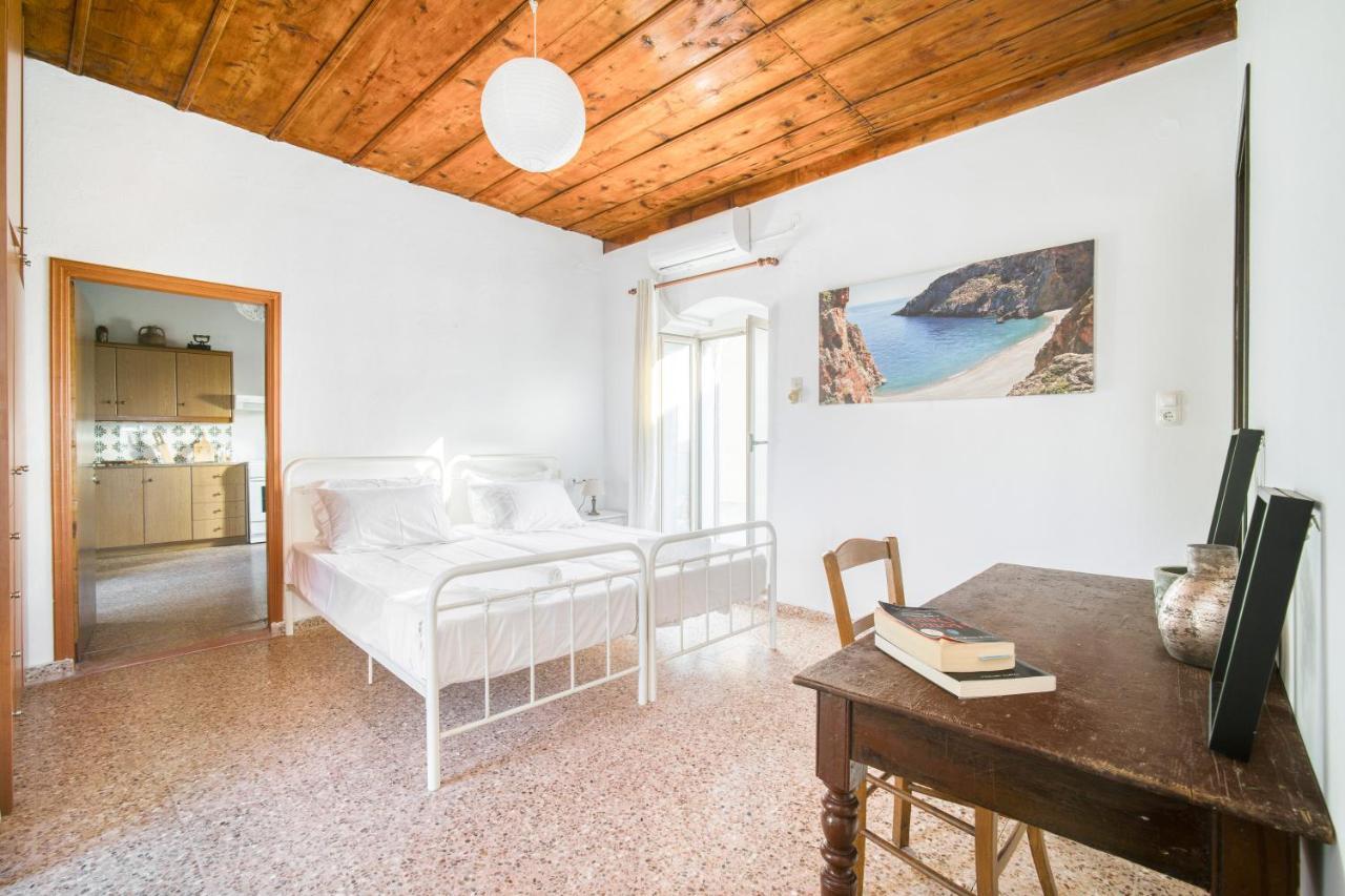 Serenity View - Traditional Village Apartment Kouses Extérieur photo