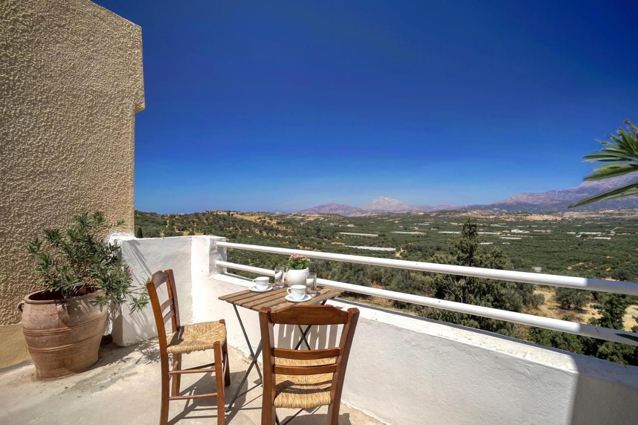 Serenity View - Traditional Village Apartment Kouses Extérieur photo