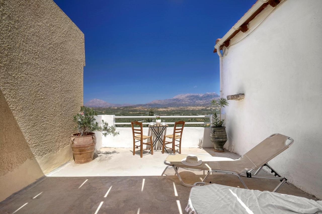 Serenity View - Traditional Village Apartment Kouses Extérieur photo