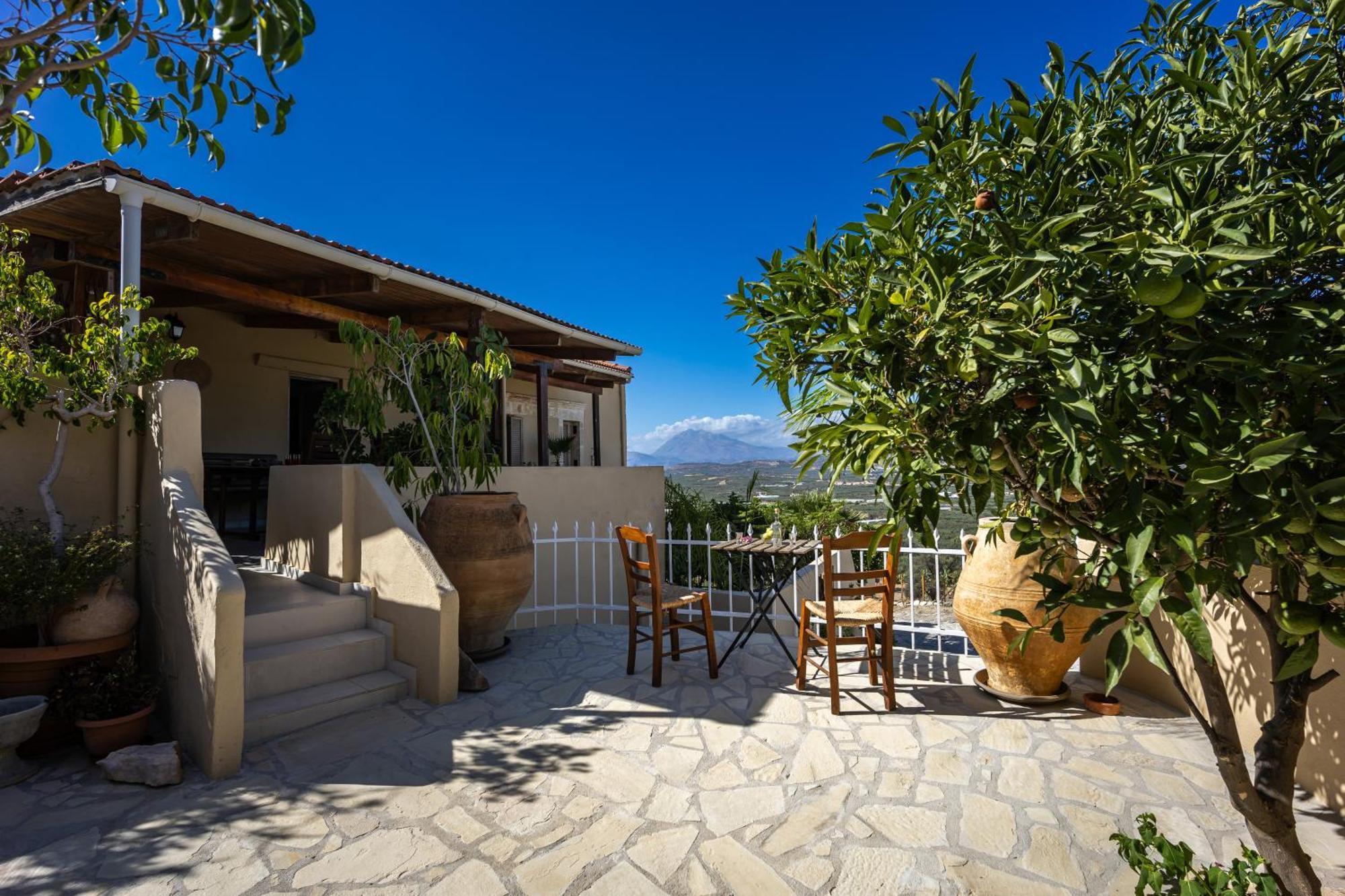 Serenity View - Traditional Village Apartment Kouses Extérieur photo