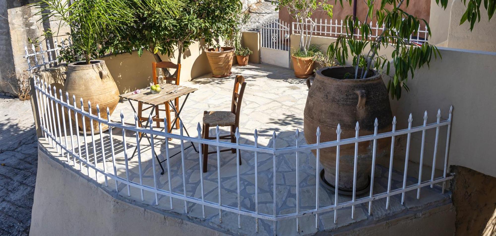 Serenity View - Traditional Village Apartment Kouses Extérieur photo